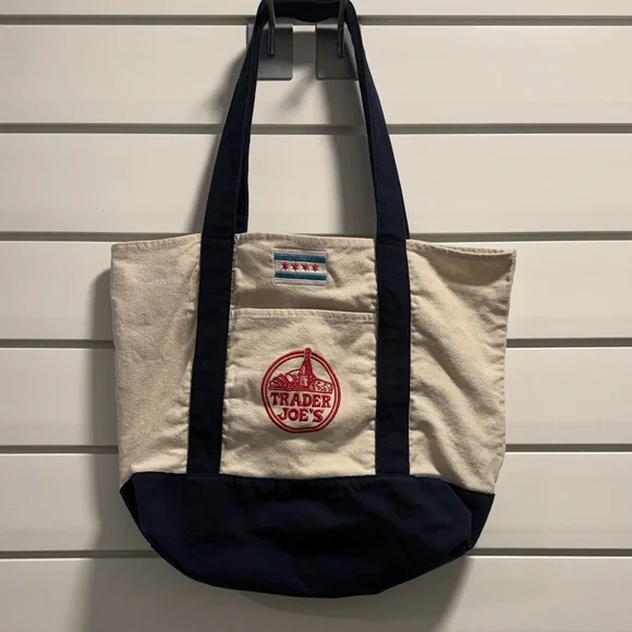 Trader Joe’s Chicago Tote Bag Custom - Picture 1 of 2